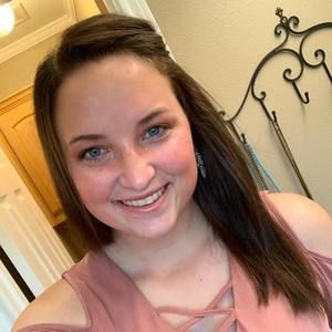 Meet your Posher, Alexandra